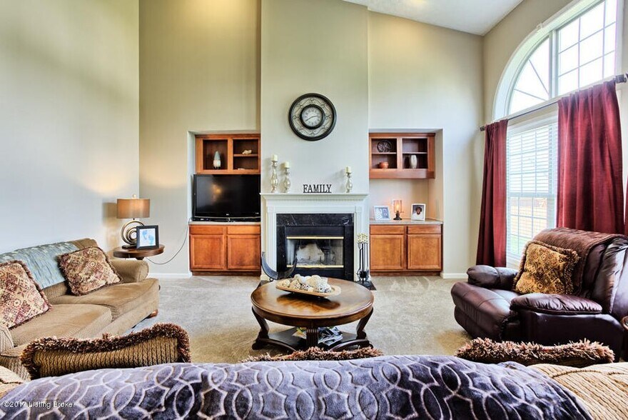 Building Photo - 9217 Eminence Ct