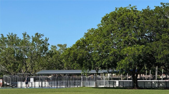 Building Photo - 1538 Tamarind Ct