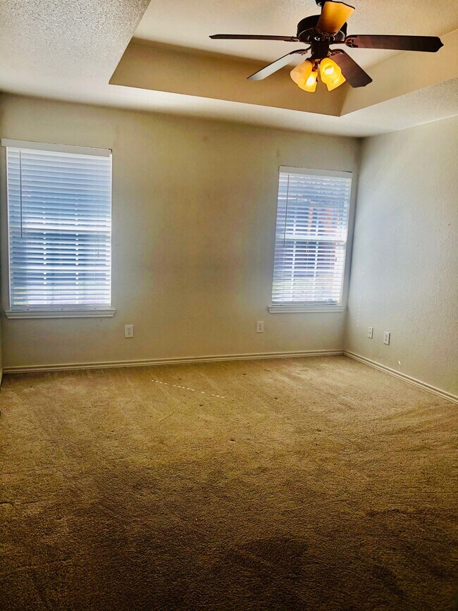 Building Photo - 704 Mustang Trail