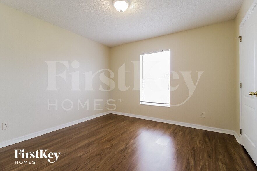 Building Photo - 403 Danube Dr