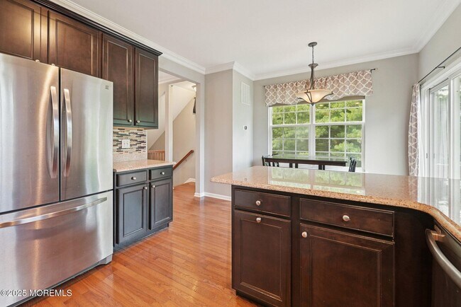 Building Photo - 102 Warbler Way