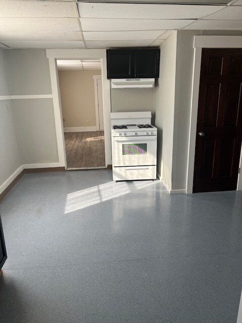 kitchen - 233 S Market St
