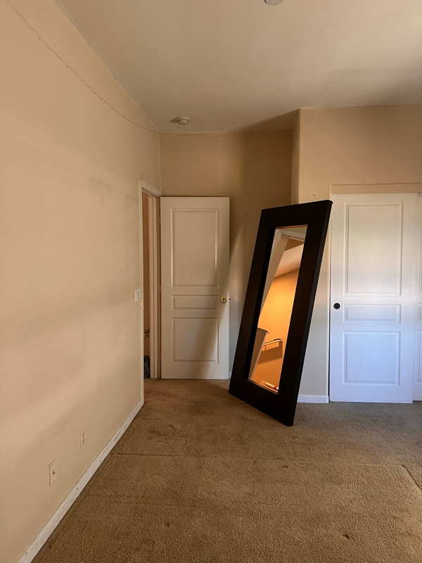 Building Photo - 10416 Via Cara
