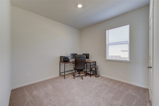 Building Photo - 10702 Millet Ct