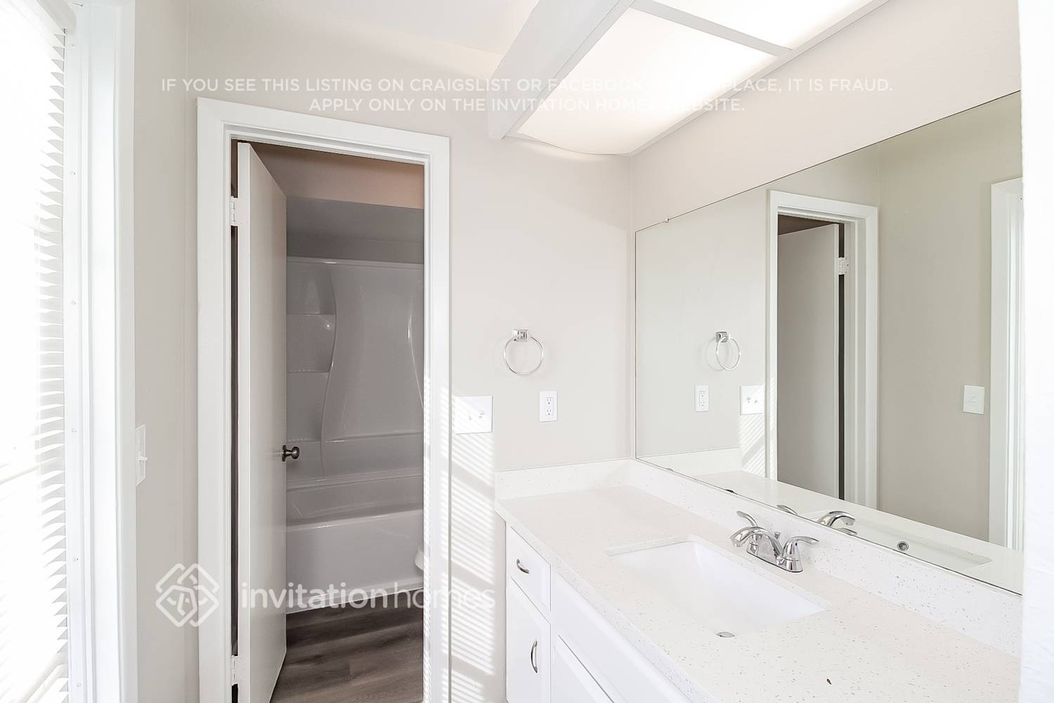 Building Photo - 4243 W Michelle Dr