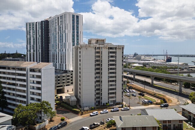 Building Photo - Halawa View Apartments