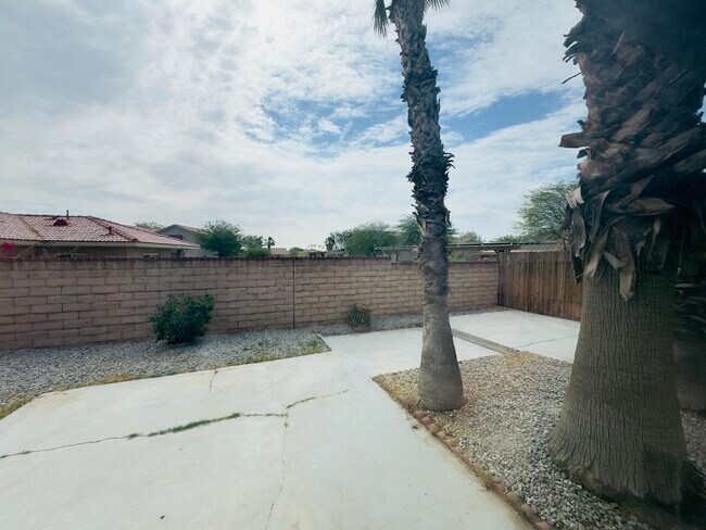 Building Photo - 3282 N Mica Dr