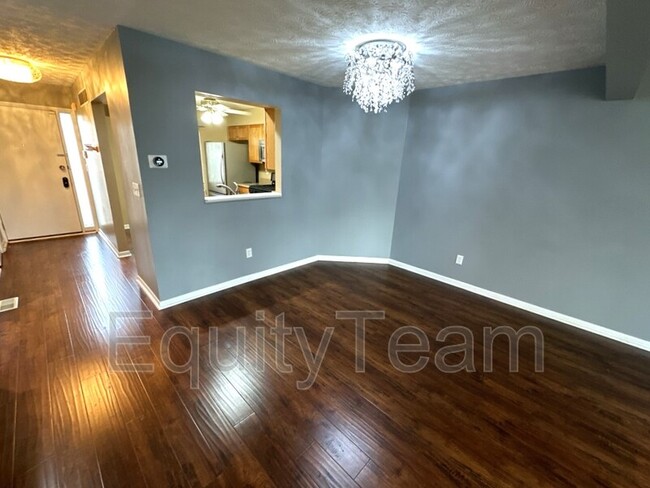 Building Photo - 9328 Hunters Creek Dr