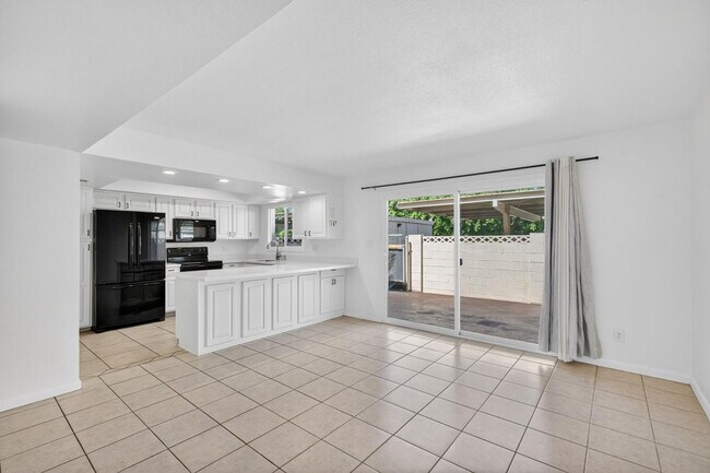 Building Photo - 8548 E McDonald Dr