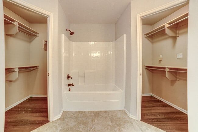 Building Photo - 3 Bed / 2 Bath in Prime Broken Arrow Location