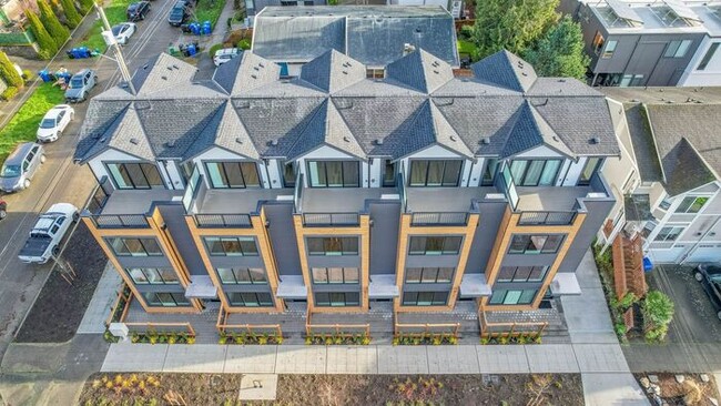 Building Photo - Stunning Brand-New Ballard Townhome with A...