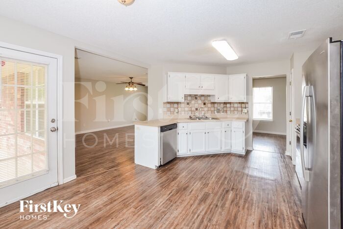 Building Photo - 7701 Belmont Run Cove