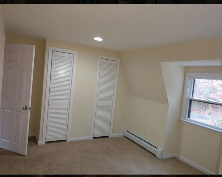 Building Photo - 19 Hawksbill Way