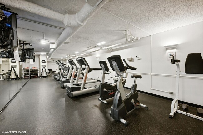 Building Photo - 1560 N Sandburg Terrace