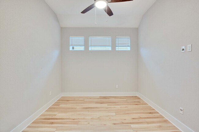 Building Photo - 48 Rancho Trail
