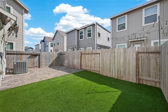 Building Photo - 3118 Cloud Forest Ln