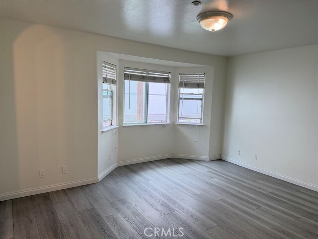 Building Photo - 5015 Tyler Ave