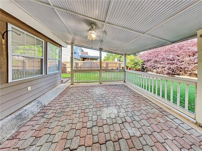 Building Photo - 2755 Ivey Park Dr