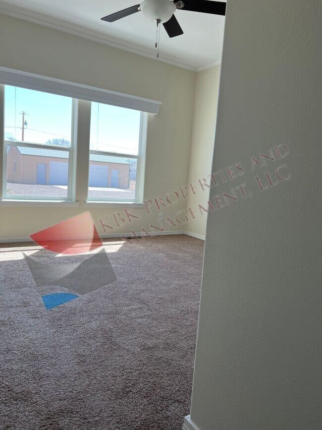 Building Photo - HCB-1116 & 1118 Alamosa Avenue