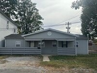 Building Photo - 117 Henry St