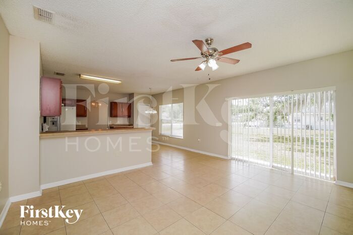 Building Photo - 660 Floridian Dr