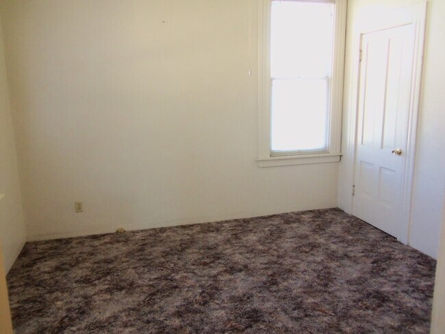 Building Photo - W23rd 445