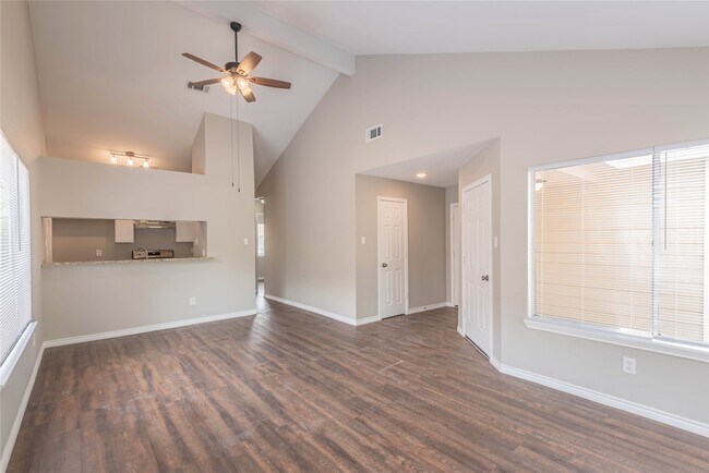 Building Photo - 7522 Pepperbrook Dr