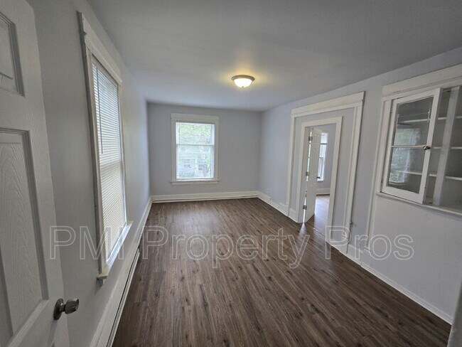 Building Photo - 2660 N 37th St