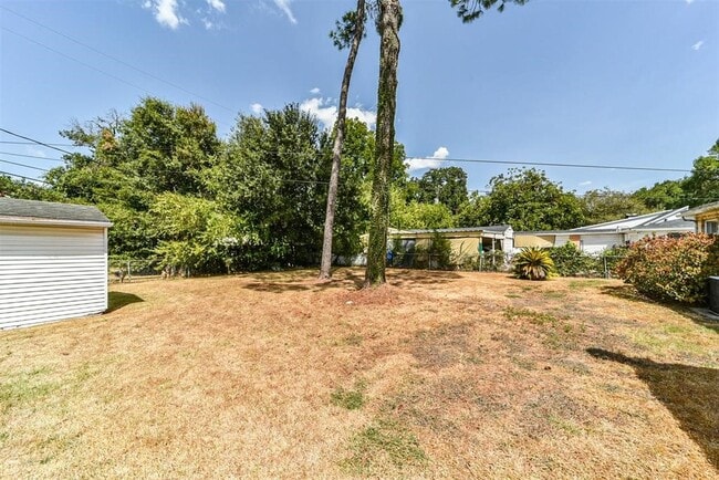 Building Photo - 3423 Ozark St