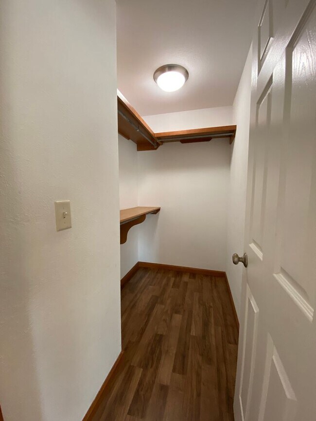Building Photo - 18347 Gyr Ct