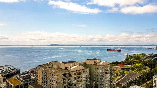 Building Photo - 2 bedroom in Seattle WA 98121