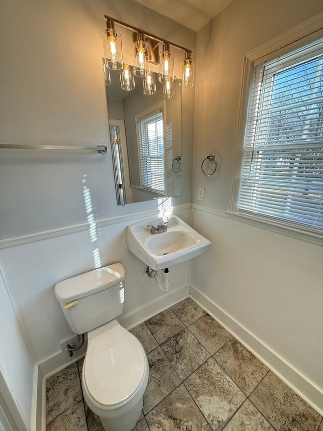 Building Photo - BIG House & BIG Fenced Yard. Plus Master Suite, Den, Shed, and More!