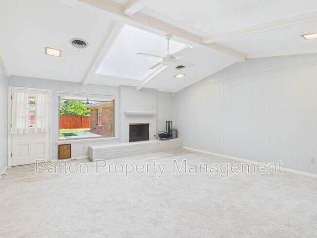 Building Photo - 6810 Montague Dr