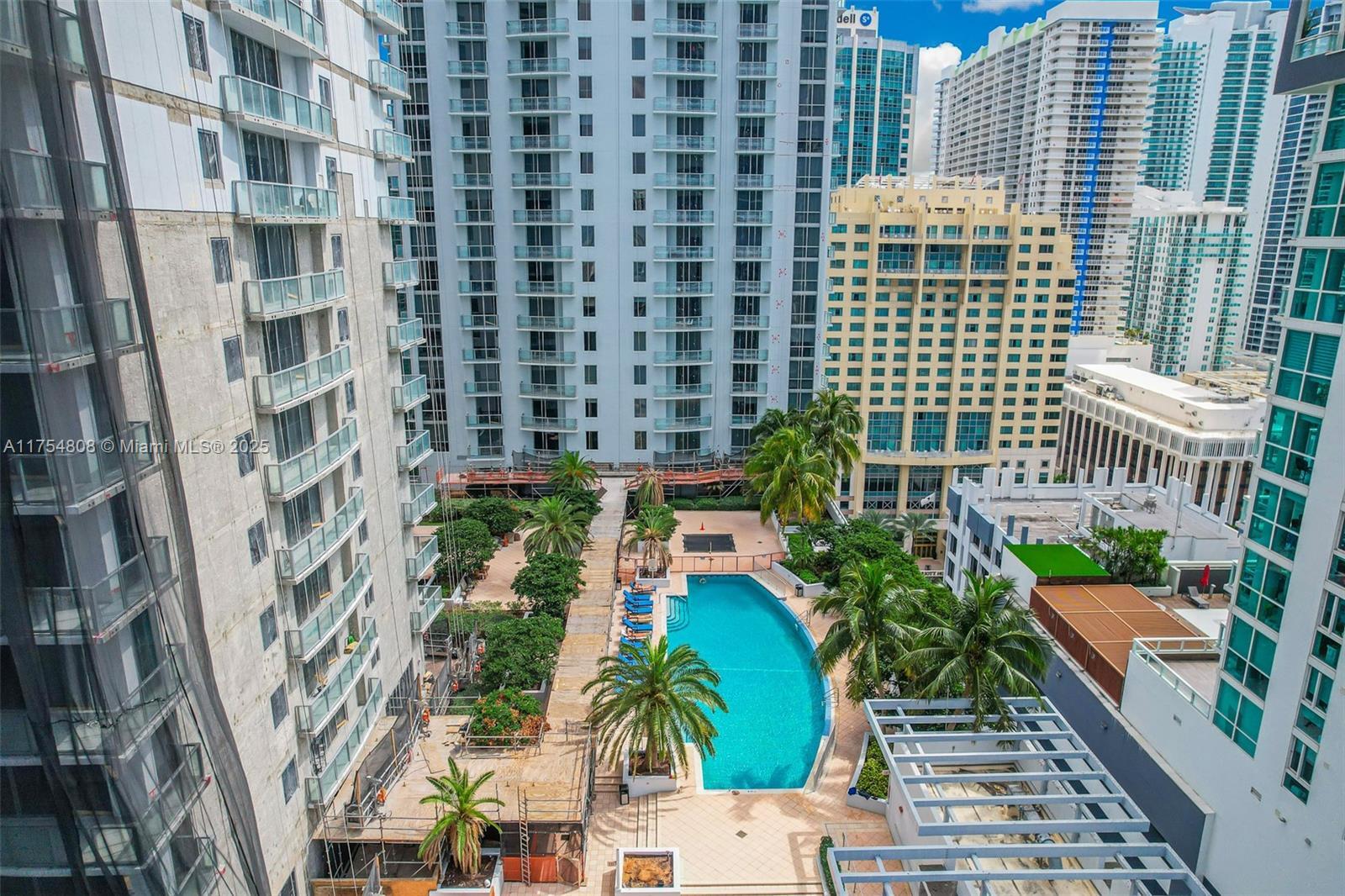 Building Photo - 1050 Brickell Ave