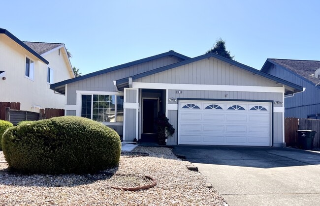 Primary Photo - 1569 Golf Course Dr