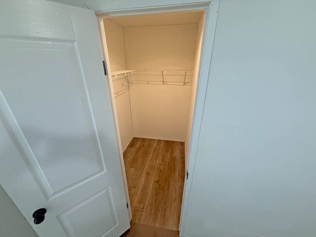 Building Photo - 2501 N Apperson Way