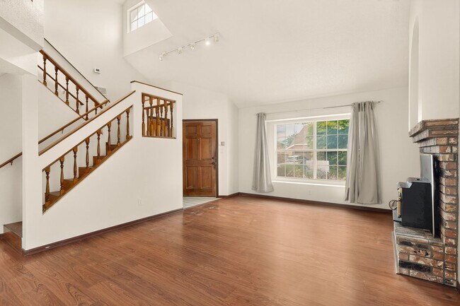 Building Photo - 7817 Sunrose Dr NW