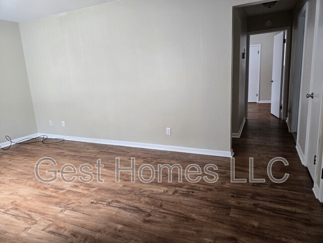 Building Photo - 26251 Gibraltar Rd