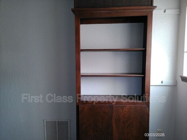 Building Photo - 1406 Mary Lee Ln