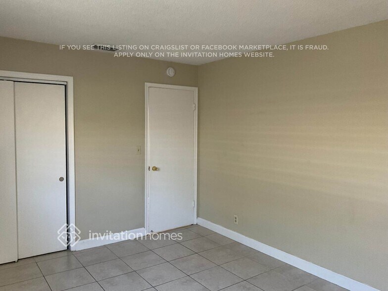 Building Photo - 946 Johnson St