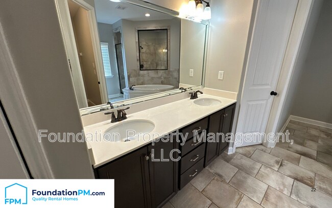 Building Photo - 4321 Wethersby Dr