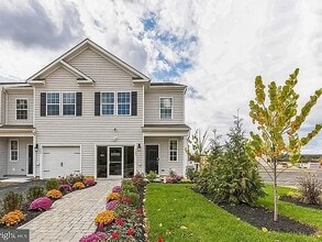 Building Photo - 1102 Martin Rd