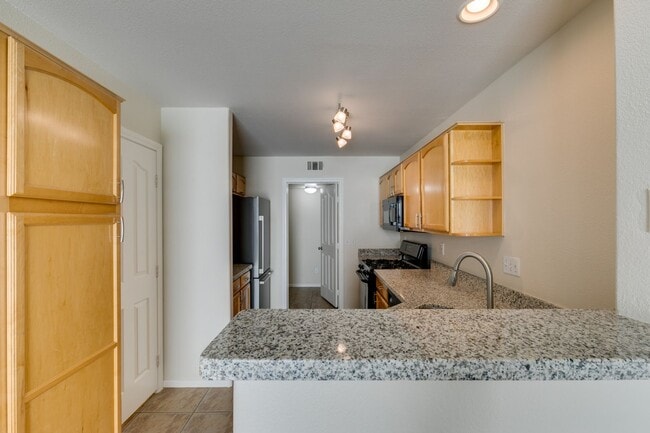 Building Photo - Coming Soon!! 3 Bedroom 2.5 Bathroom Townh...