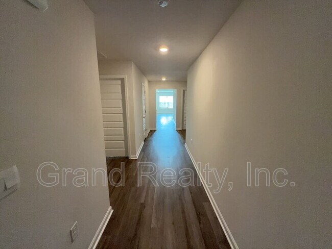 Building Photo - 4395 Winged Elm Ct