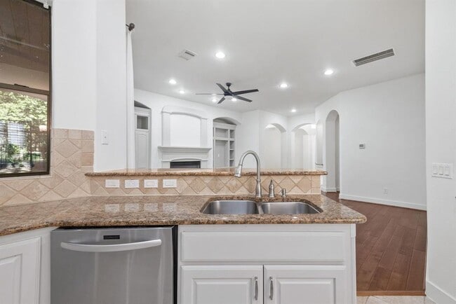 Building Photo - 1036 Liberty Park Dr