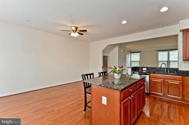 Building Photo - 5424 Double Day Ln