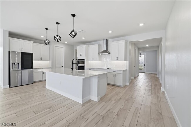 Building Photo - 2038 Grove Dr