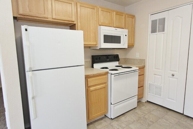 Building Photo - 11840 Cloverbrook Ln