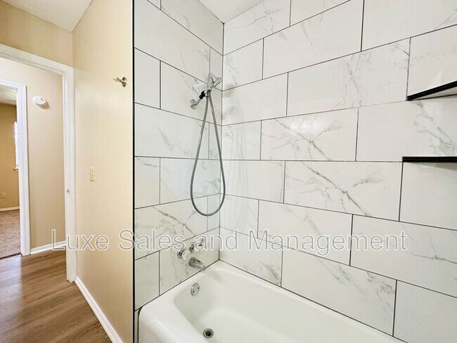 Building Photo - 4313 Epperly Dr