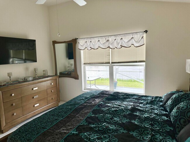 Building Photo - 12807 Hampton Lakes Cir